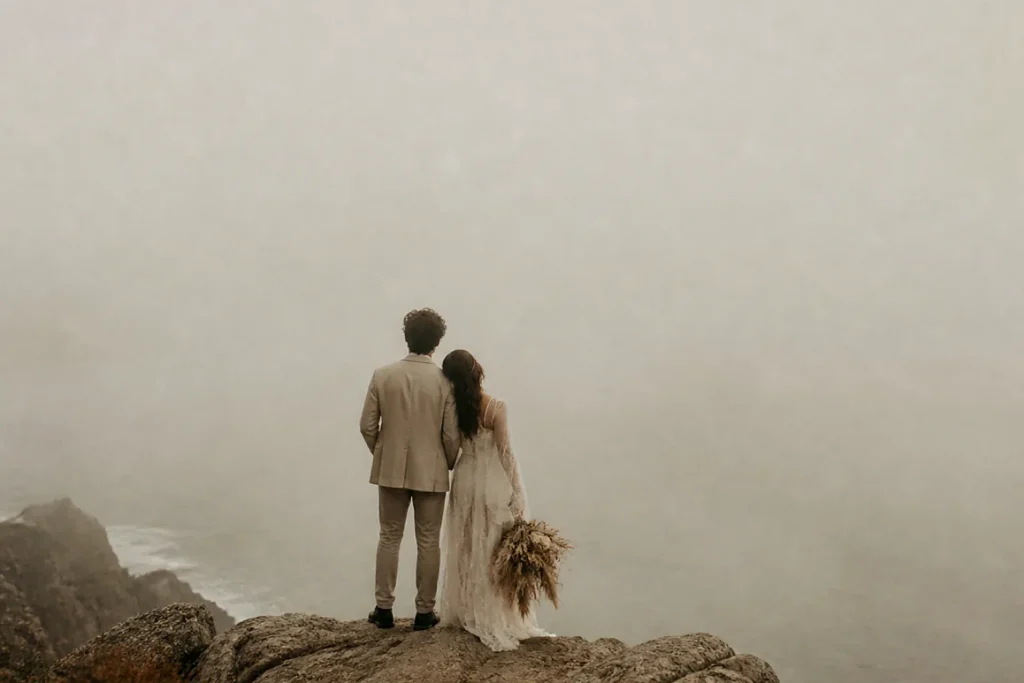 Eloping into the fog
